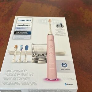 Phillips Diamond Clean Smart 9400 Sonicare Electric ToothBrush Light pink NWOT